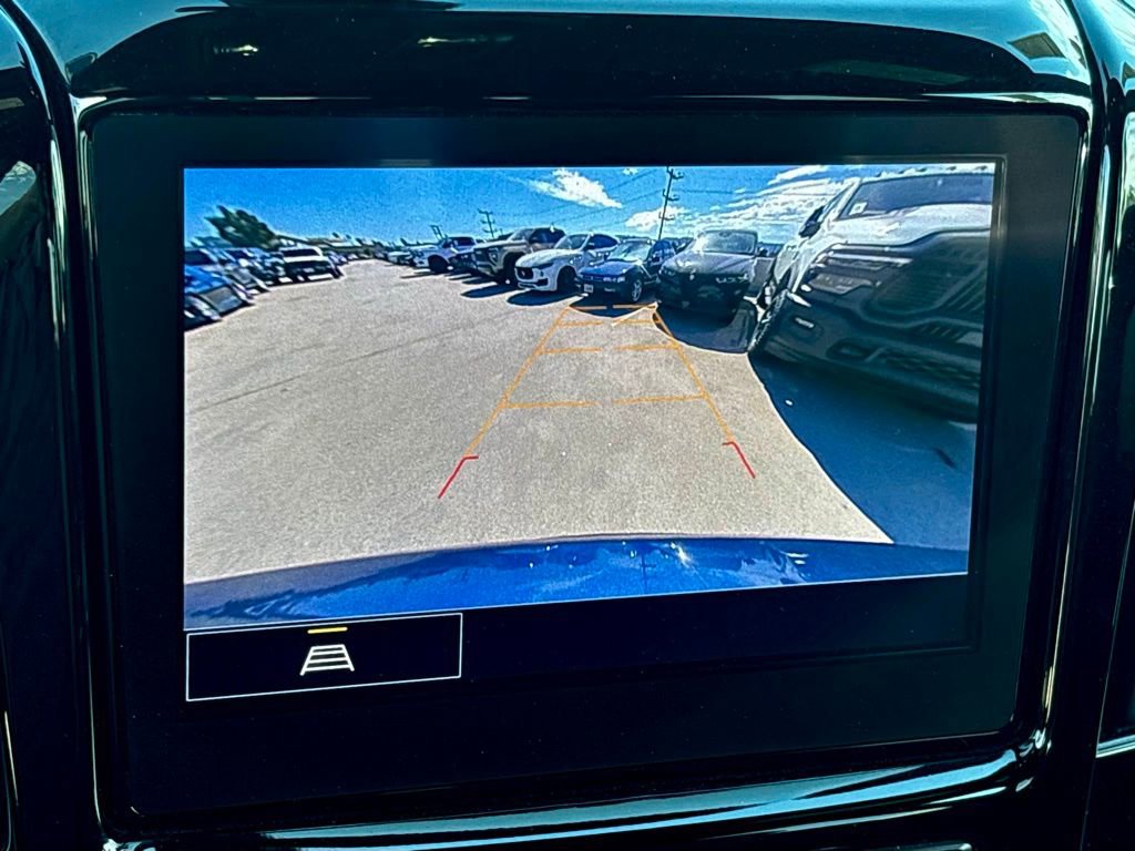 Used 2023 Chevrolet Traverse LT image 20