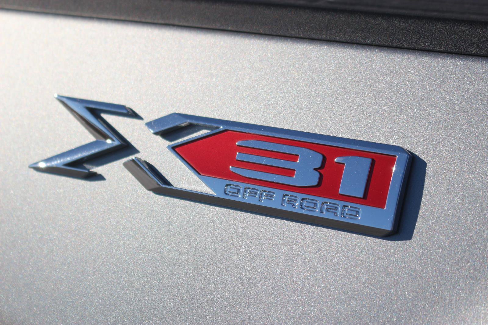 New 2025 GMC Sierra 2500 SLT w/ SLT Premium Package image 12