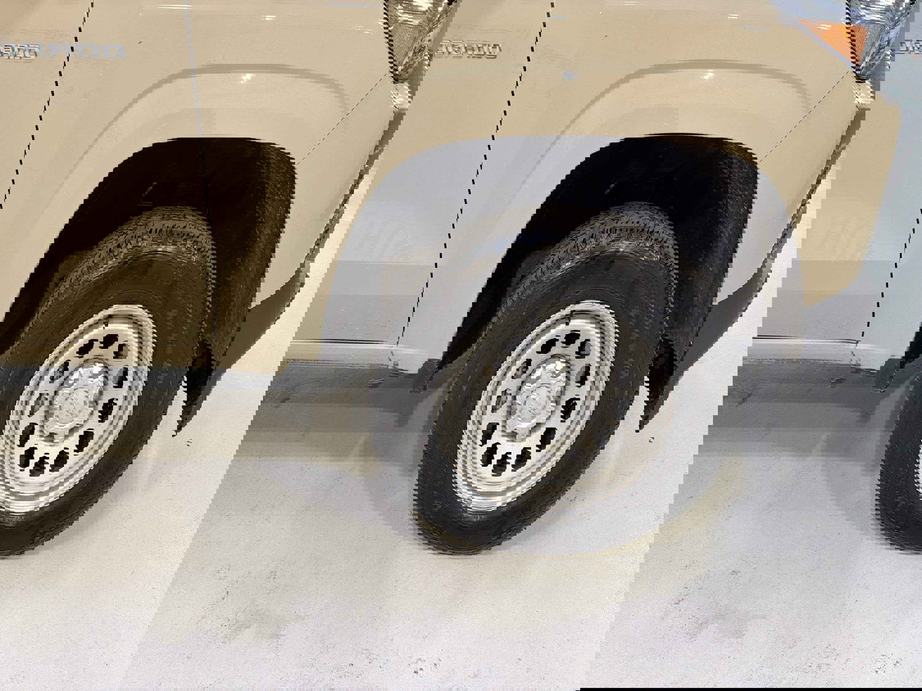 Used 2023 Chevrolet Colorado W/T image 29