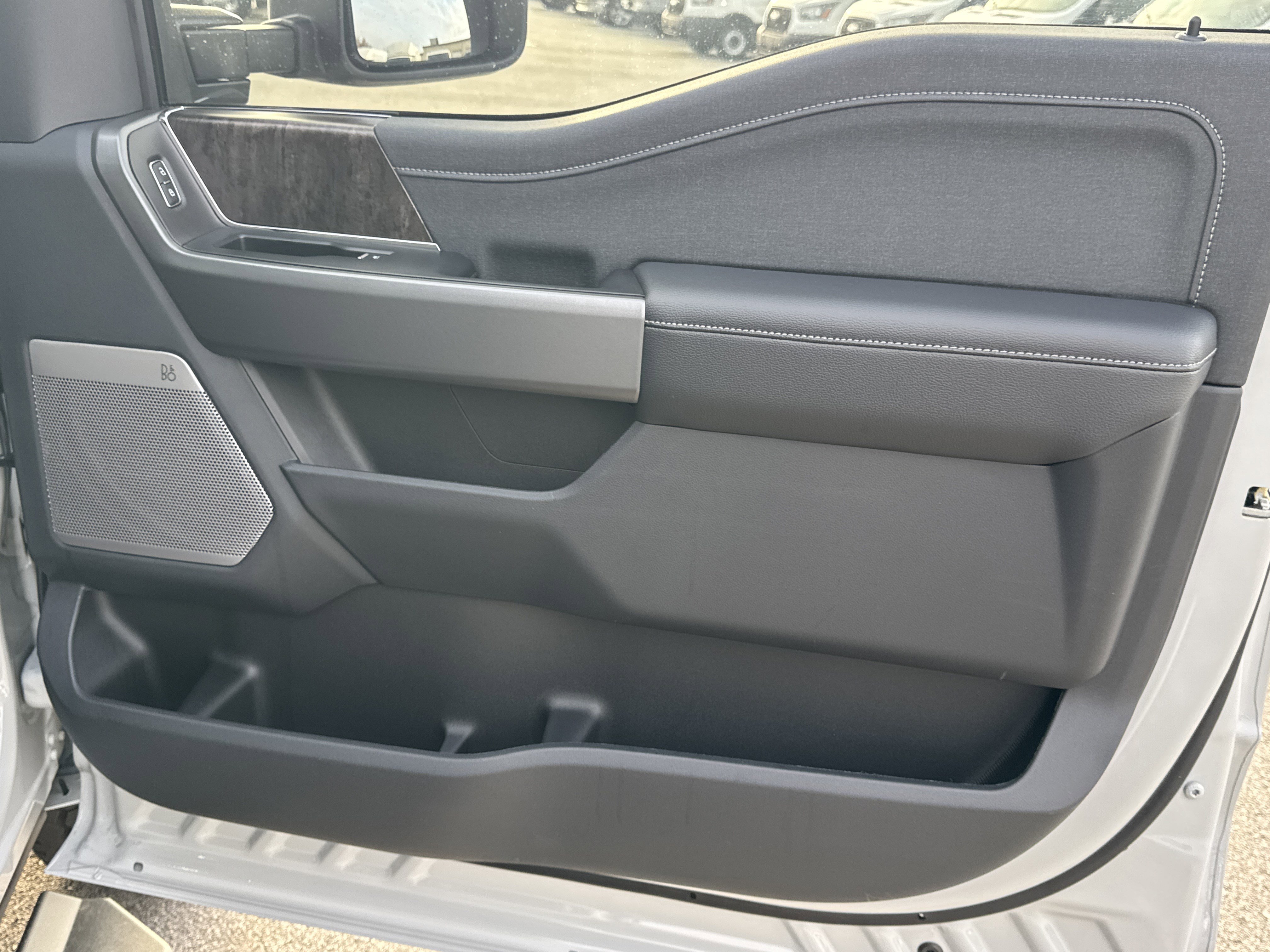 New 2026 Ford F250 Lariat w/ Black Appearance Package image 16