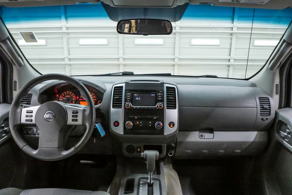 Used 2016 Nissan Frontier SV RWD image 15