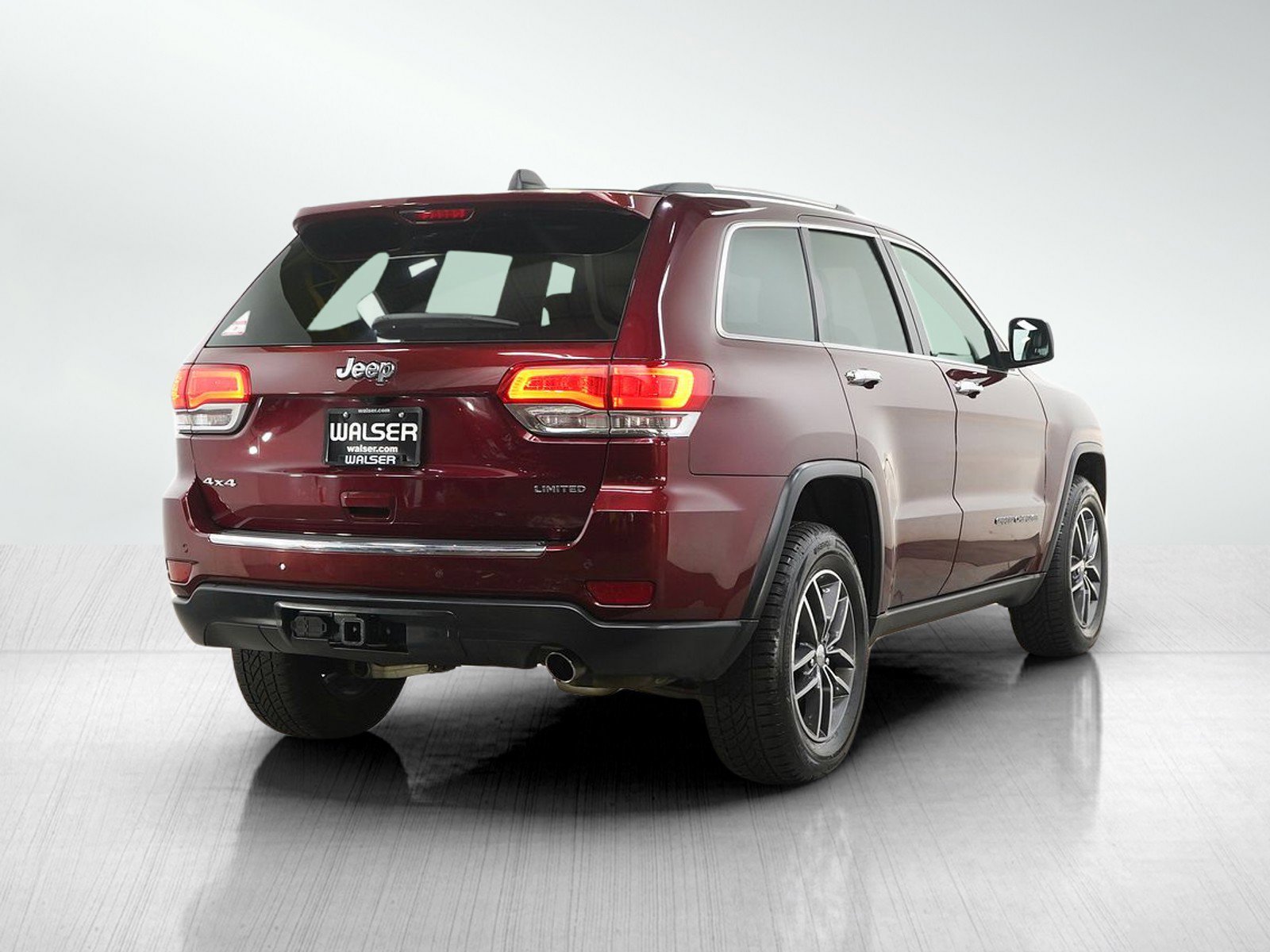Used 2018 Jeep Grand Cherokee Limited w/ Trailer Tow Group IV AWD/4WD image 5