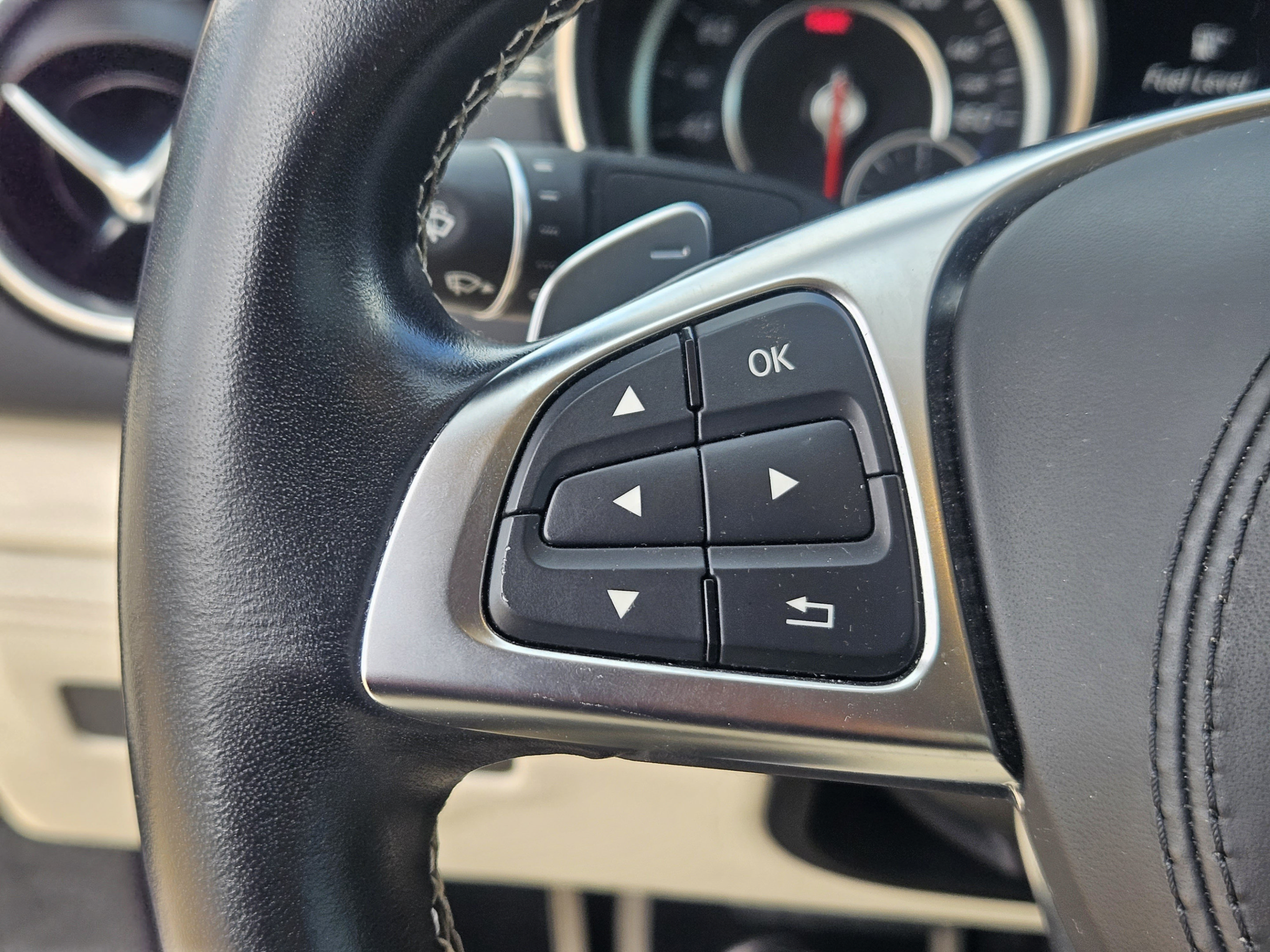 Used 2017 Mercedes-Benz SL 450 image 19