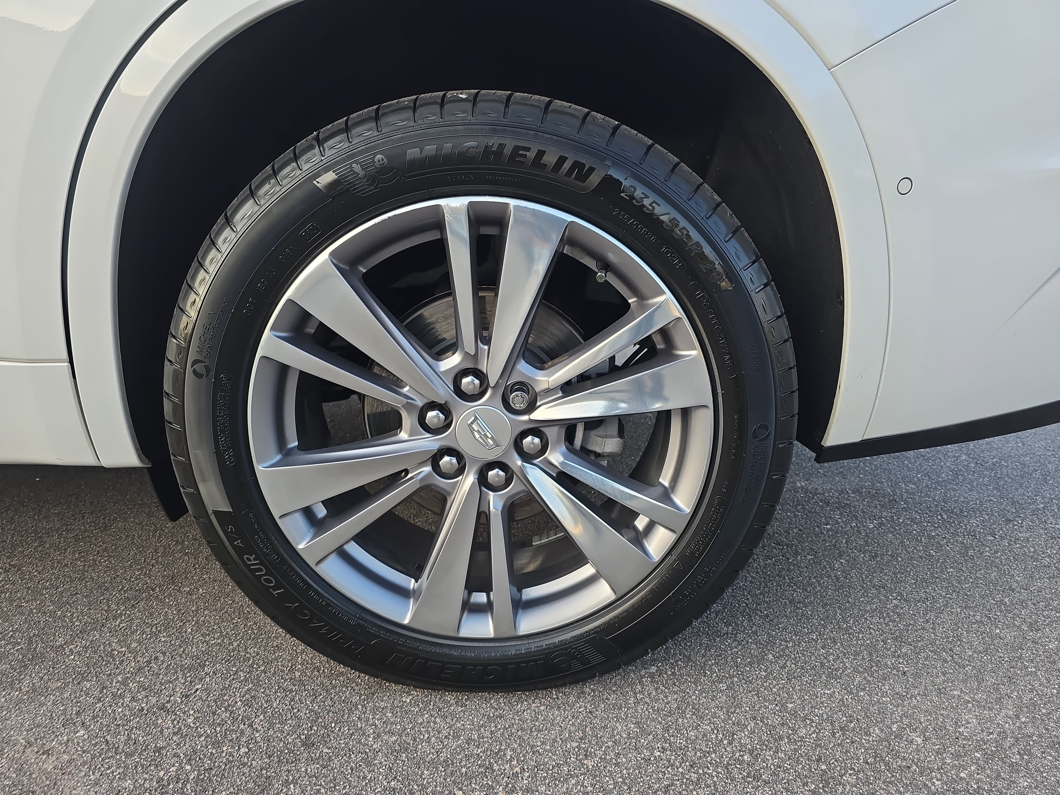Used 2023 Cadillac XT6 Premium Luxury w/ Technology Package FWD image 34