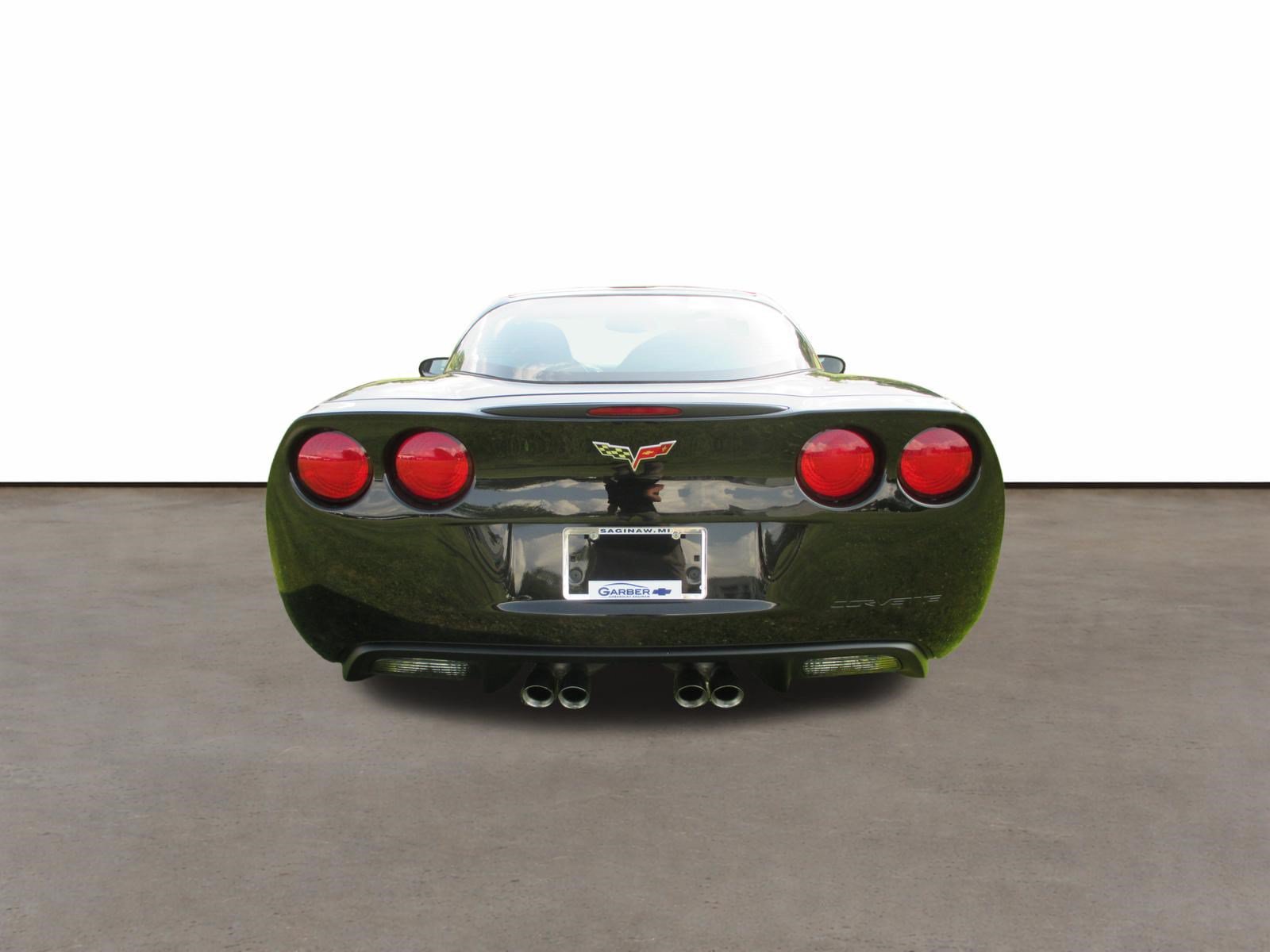 Used 2006 Chevrolet Corvette Coupe w/ Preferred Equipment Group RWD image 4