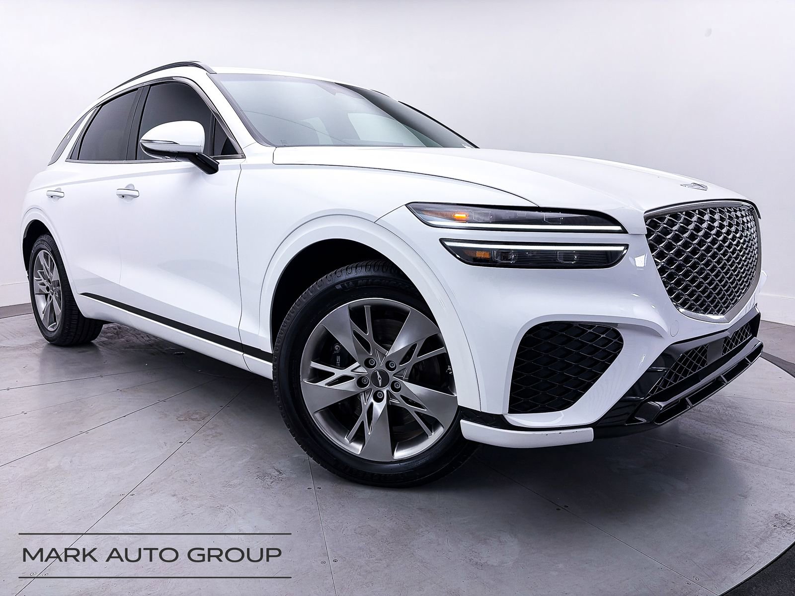 Used 2022 Genesis GV70 3.5T Sport image 1