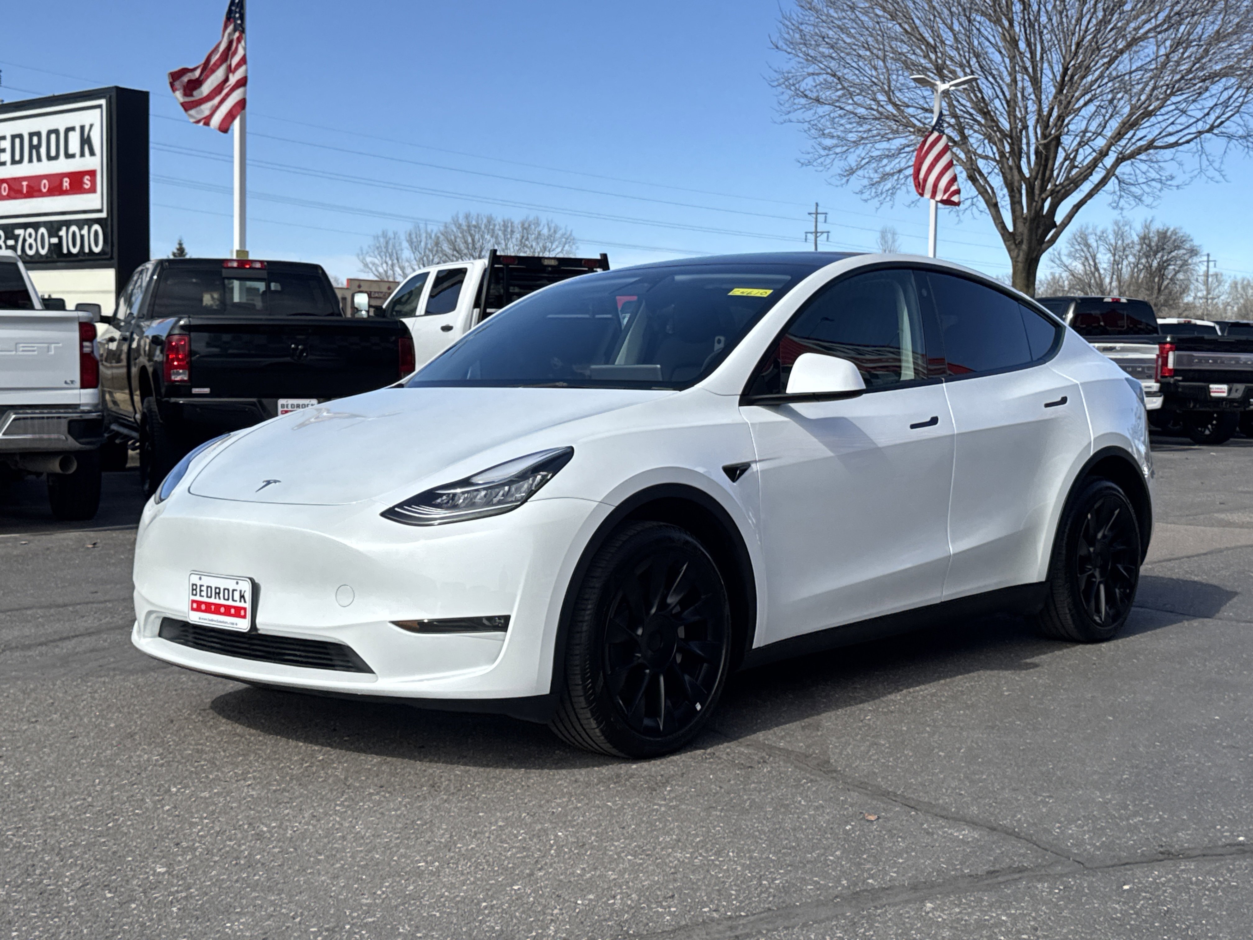 Used 2023 Tesla Model Y Long Range image 3