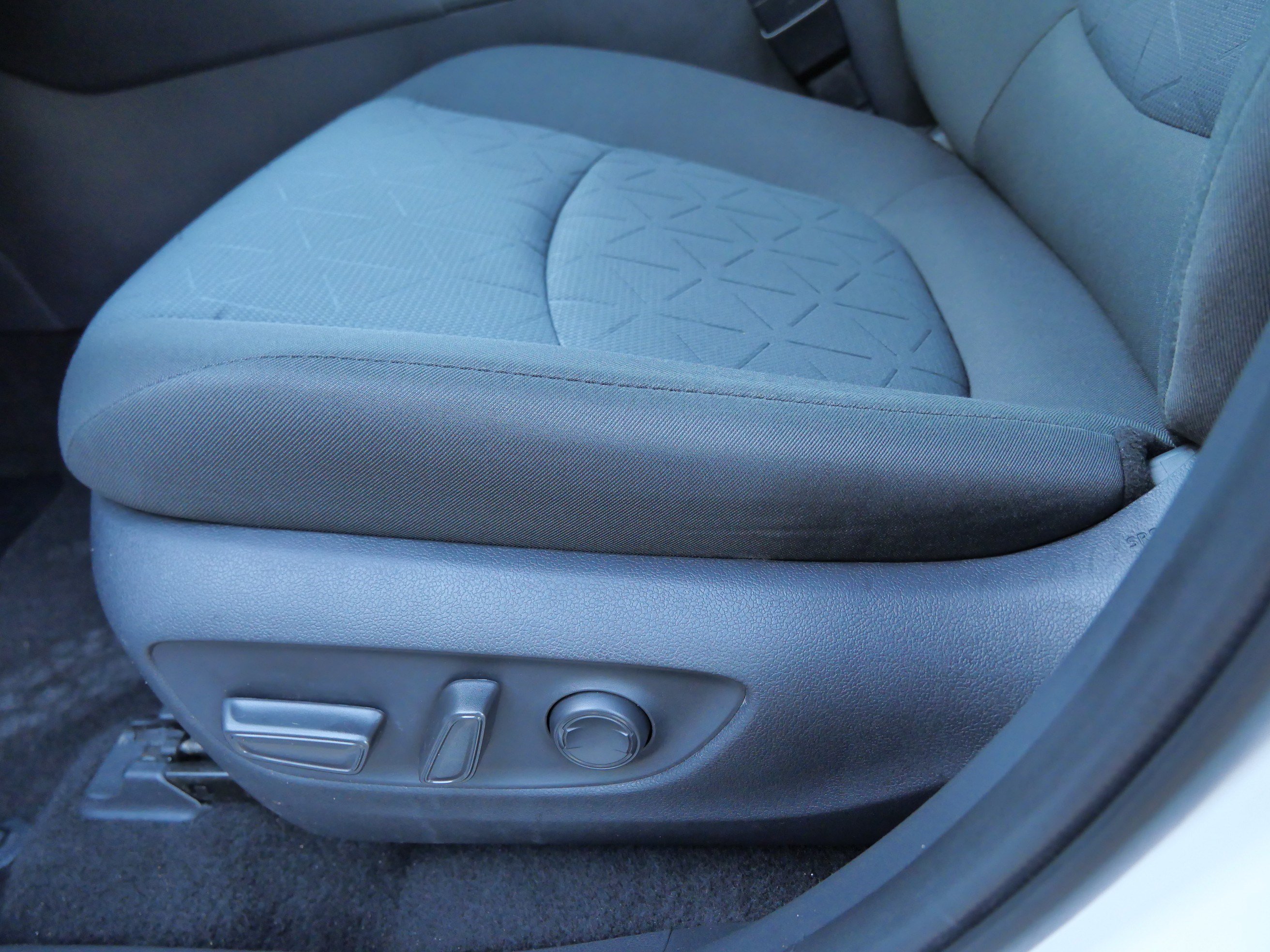 Certified 2025 Toyota RAV4 XLE AWD/4WD image 20