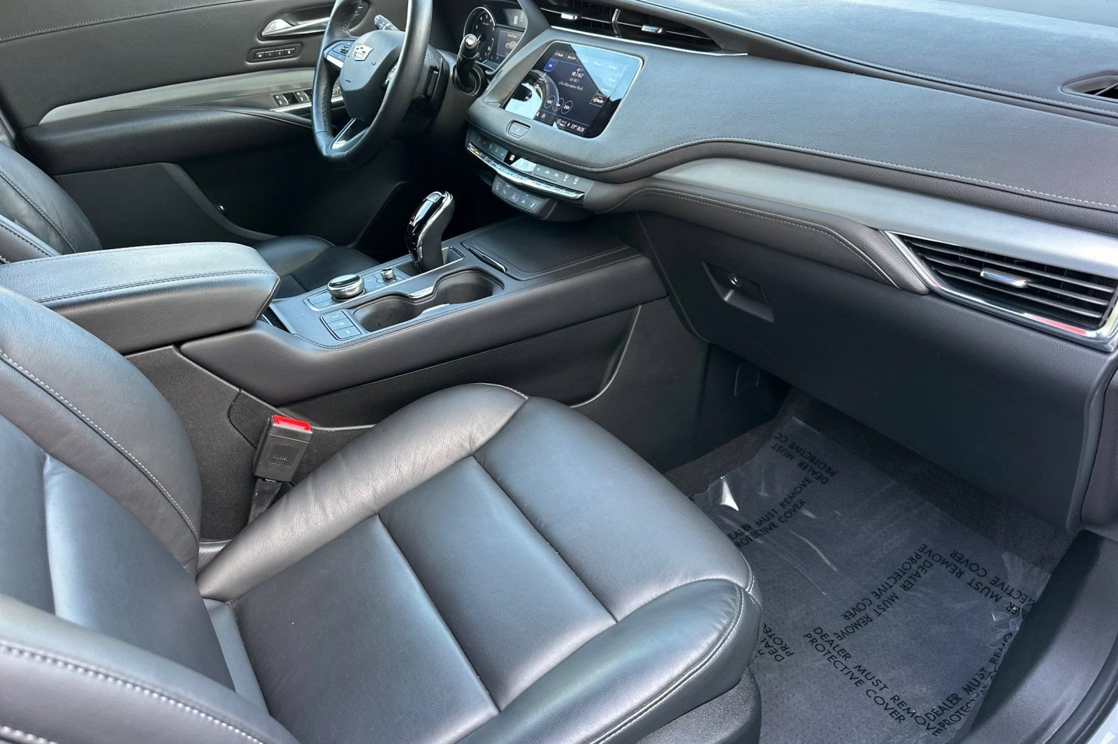 Certified 2023 Cadillac XT4 Premium Luxury w/ Cold Weather Package FWD image 20
