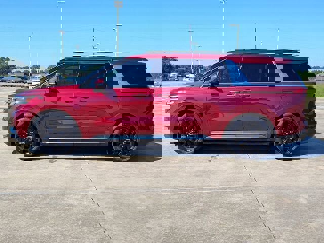 Used 2022 Kia Carnival SX Prestige image 3