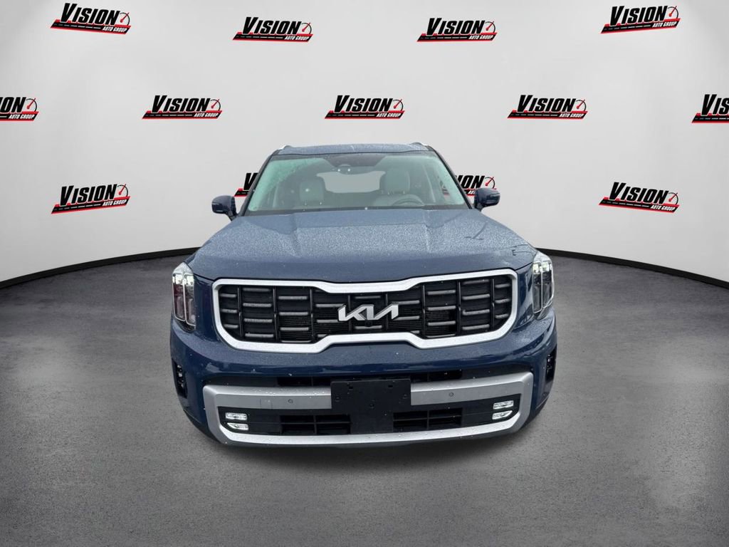 Used 2024 Kia Telluride SX Prestige w/ Towing Package video 2