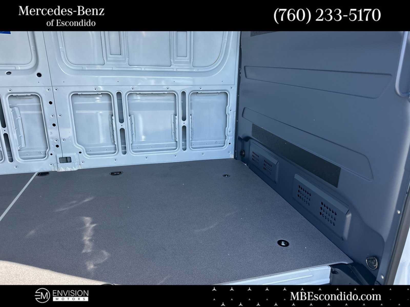 New 2025 Mercedes-Benz eSprinter 170 Cargo image 12