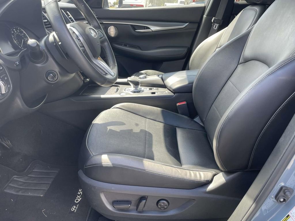 Used 2023 INFINITI QX55 Essential image 15