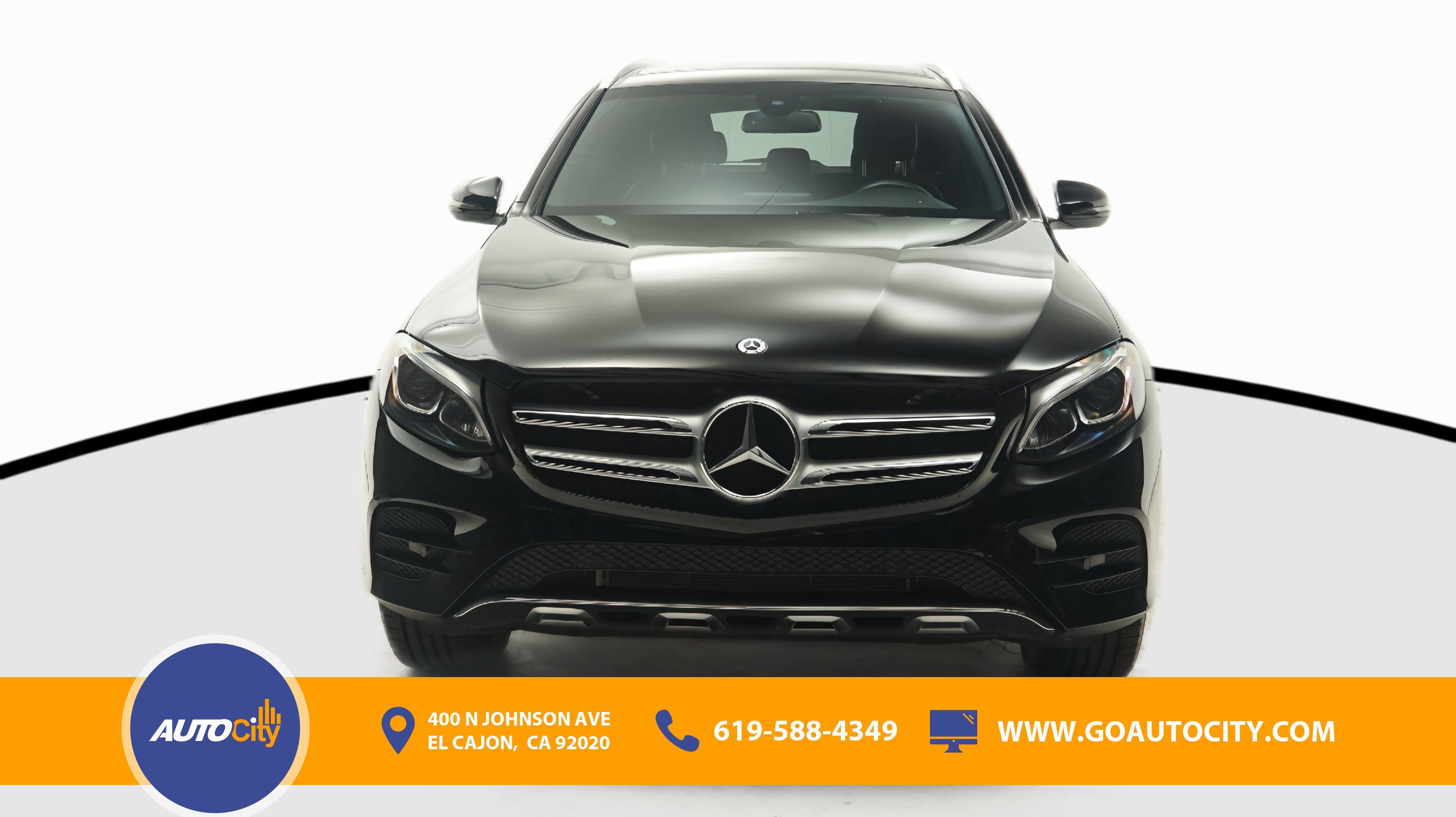 Used 2019 Mercedes-Benz GLC 300 4MATIC image 4