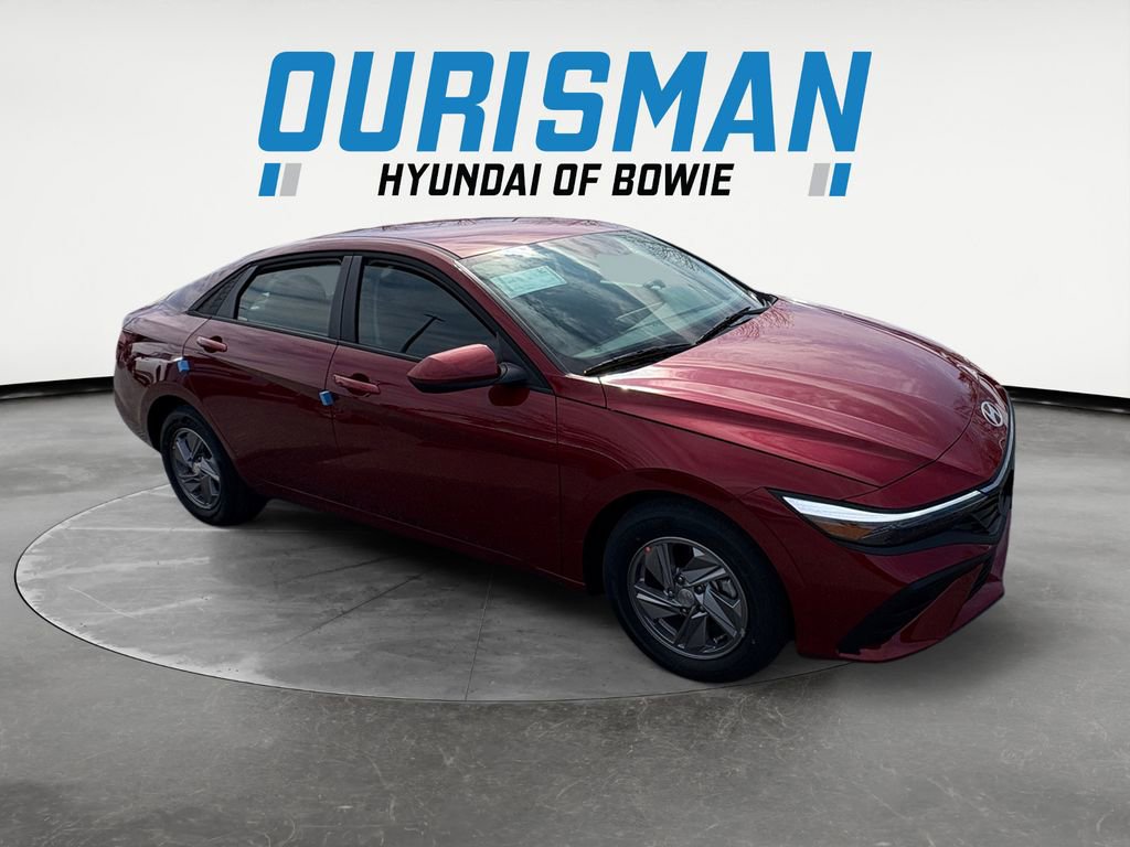 New 2026 Hyundai Elantra SE w/ Cargo Package