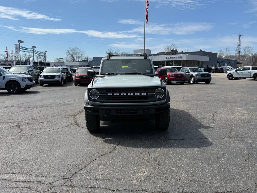Used 2024 Ford Bronco Black Diamond image 8