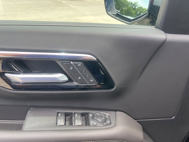 New 2025 Chevrolet Tahoe Premier w/ Sun And Tow Package image 17