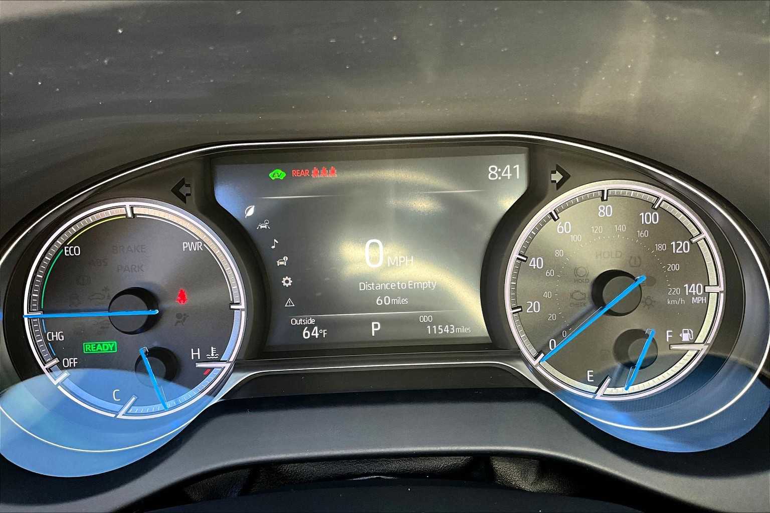 Used 2024 Toyota Venza LE AWD/4WD image 23