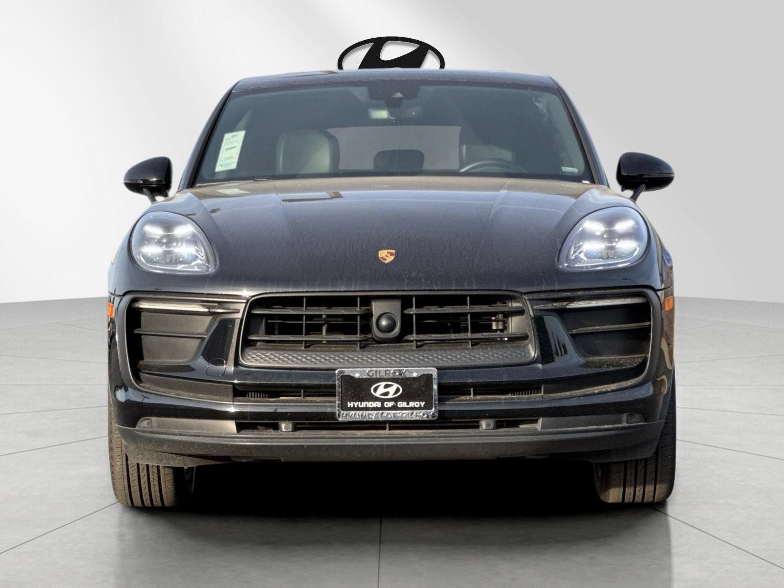 Used 2024 Porsche Macan AWD/4WD image 8