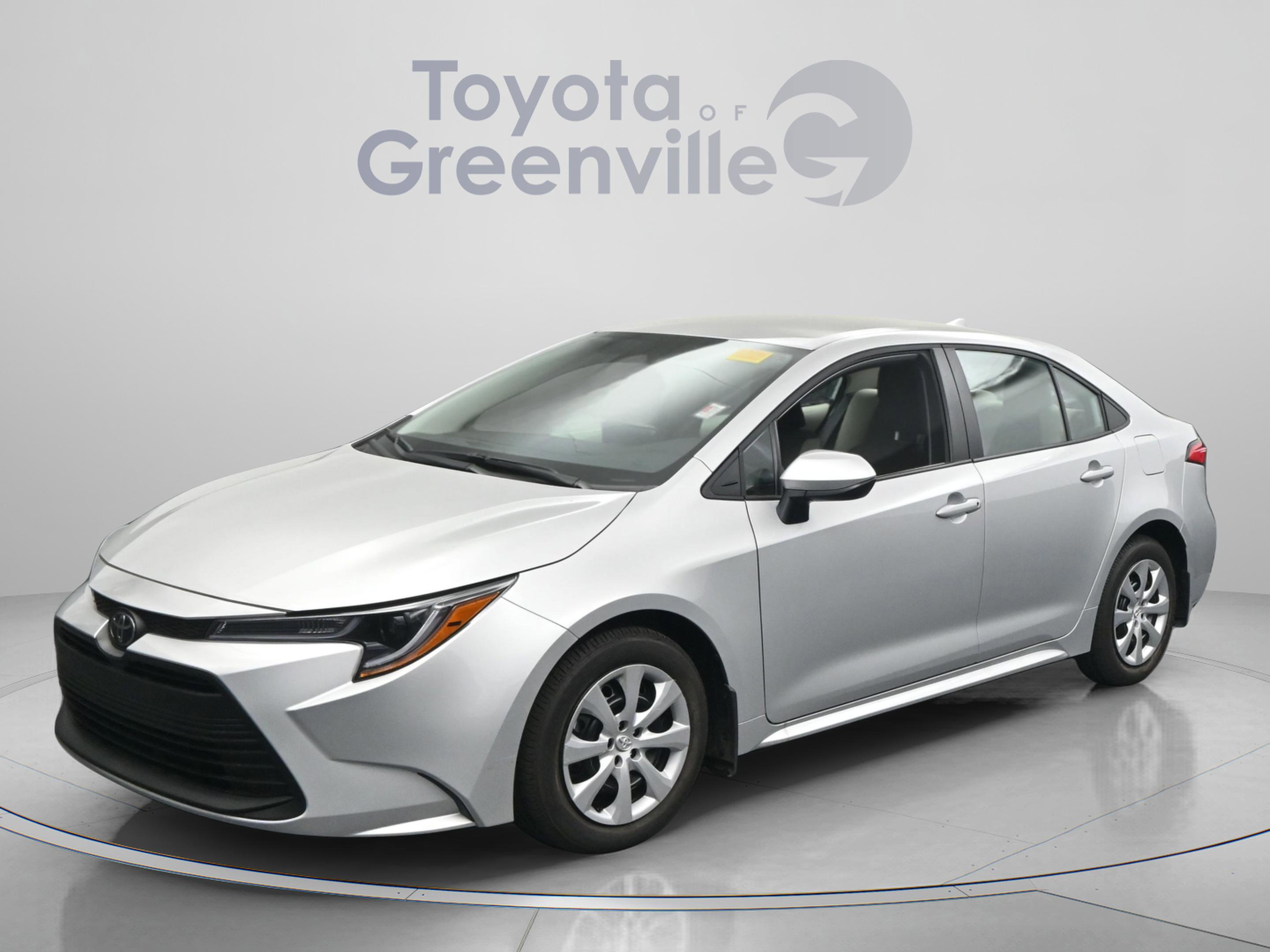 Used 2025 Toyota Corolla LE image 1