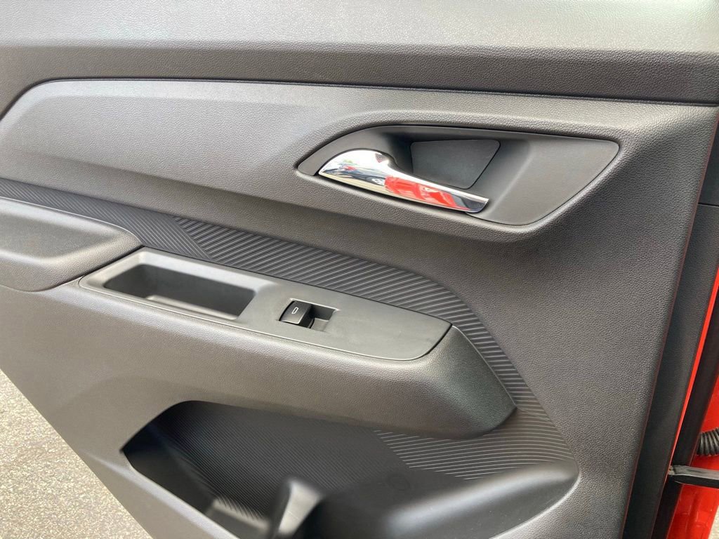 New 2027 Chevrolet Bolt RS w/ Technology Package FWD image 25