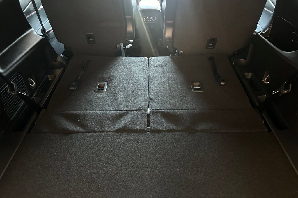 New 2026 Ford Explorer ST-Line w/ ST-Line Street Pack RWD image 14