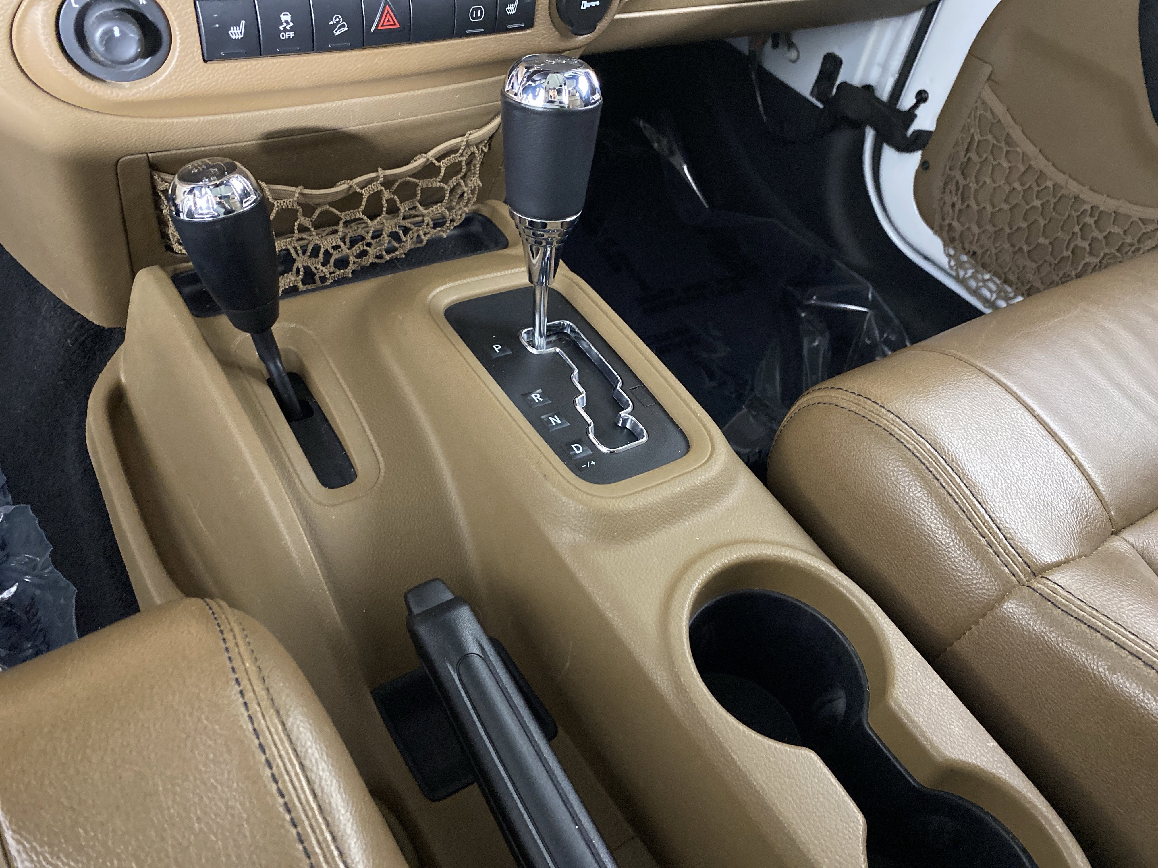 Used 2012 Jeep Wrangler Sahara w/ Connectivity Group image 25