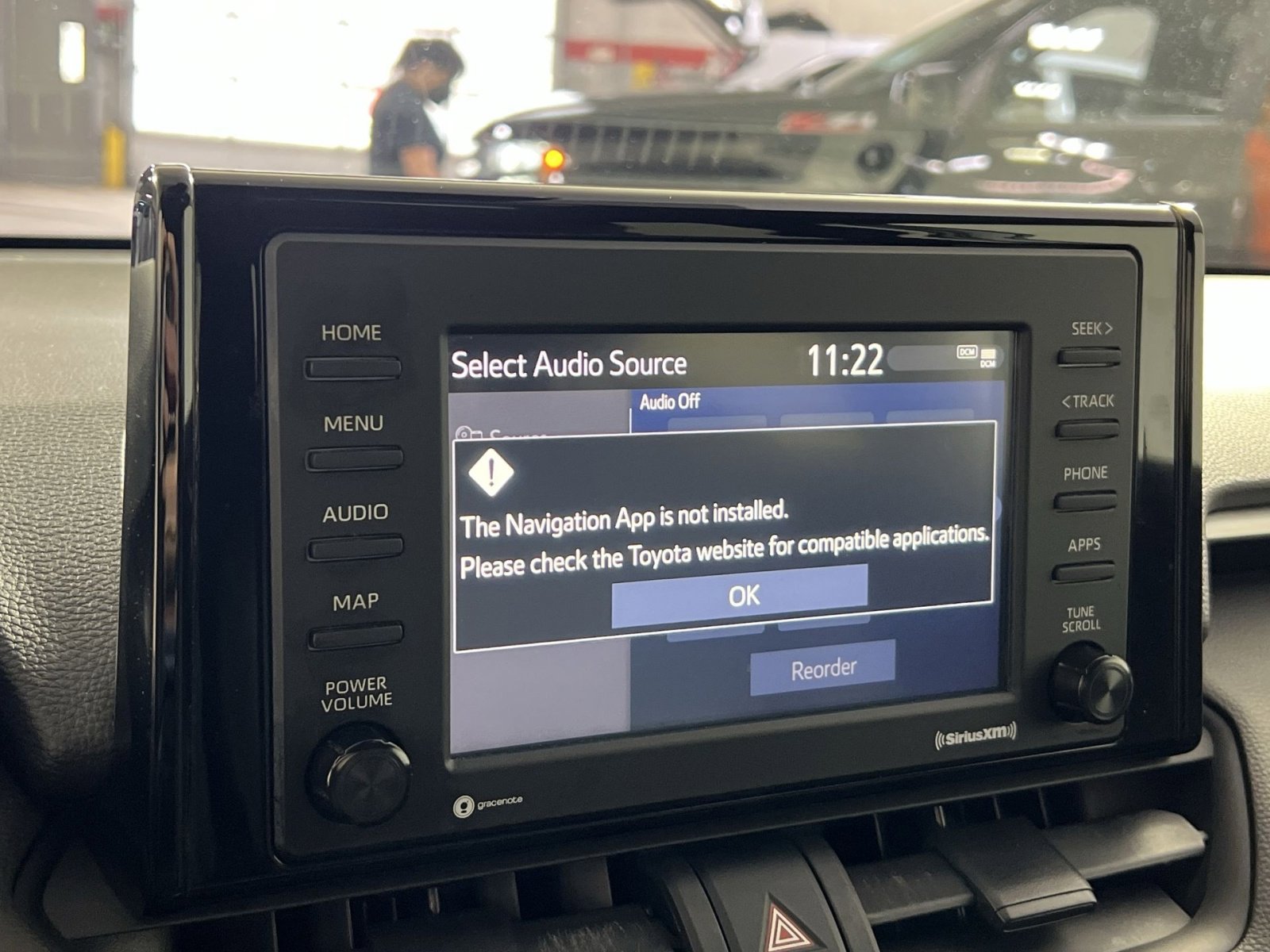 Used 2020 Toyota RAV4 LE w/ Carpet Mat Package image 20