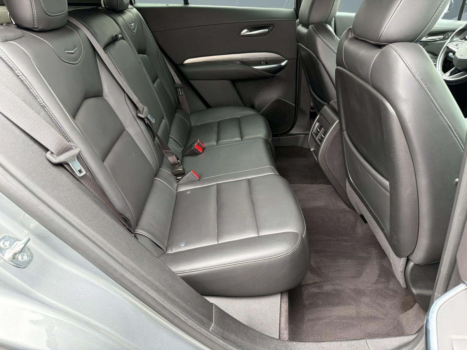Used 2024 Cadillac XT4 Premium Luxury FWD image 29