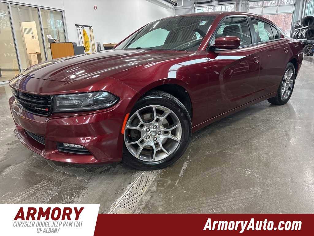 Used 2017 Dodge Charger SXT image 1