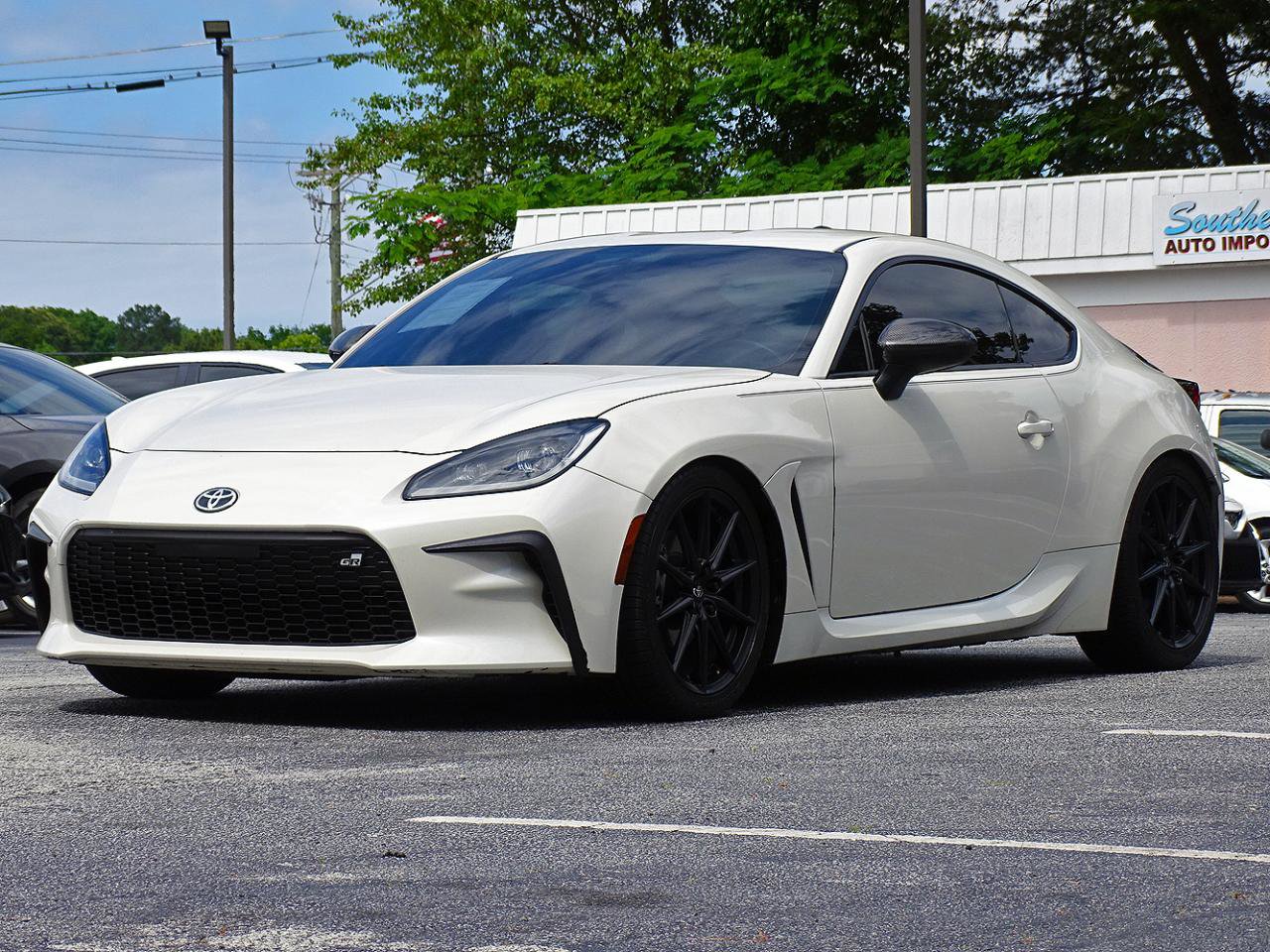 Used 2023 Toyota GR86 Premium RWD image 5