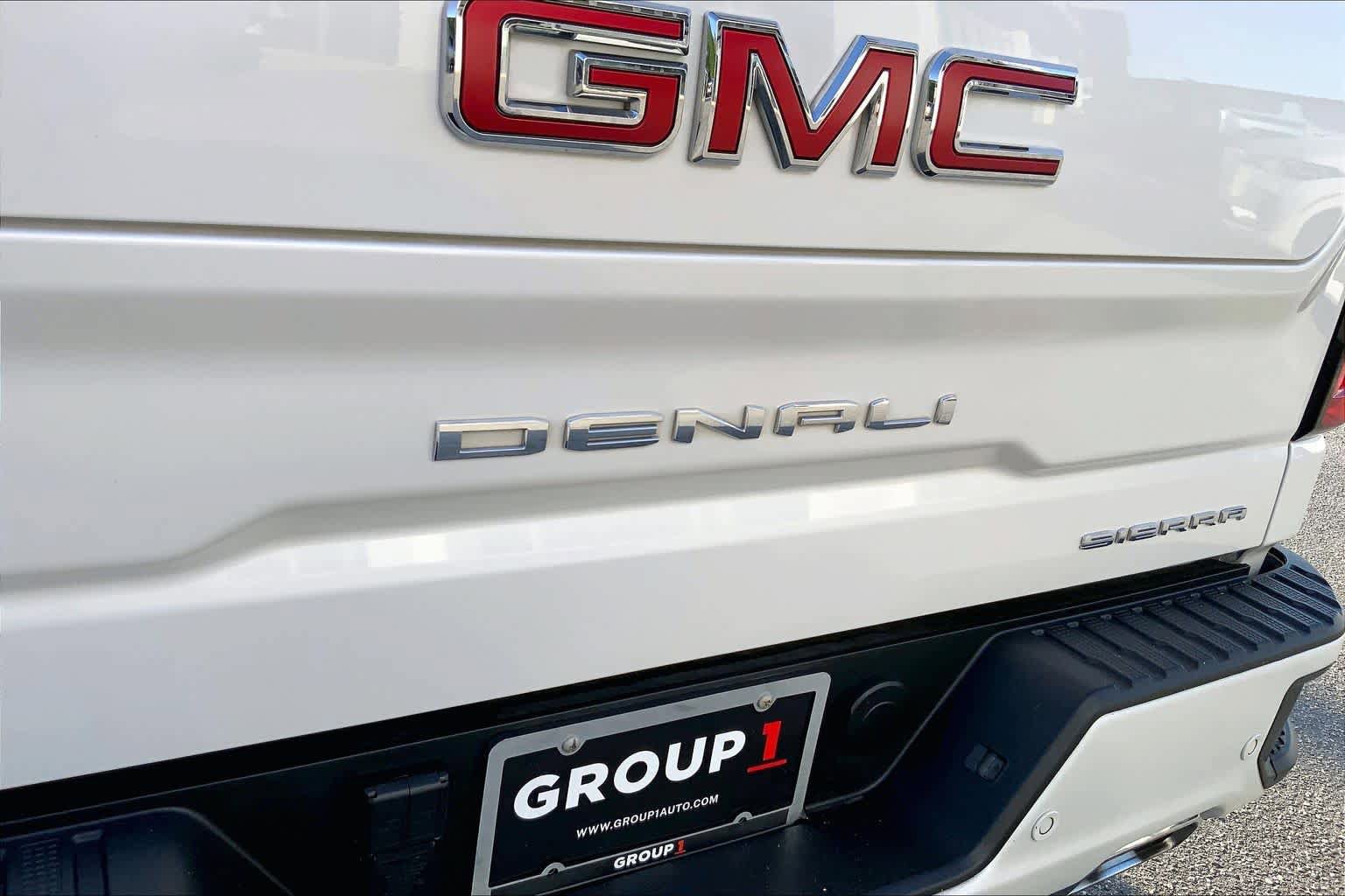 Used 2022 GMC Sierra 1500 Denali w/ Denali Reserve Package AWD/4WD image 30