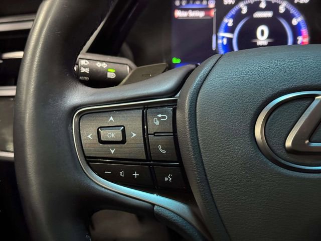 Used 2023 Lexus ES 250 w/ Premium Package image 17