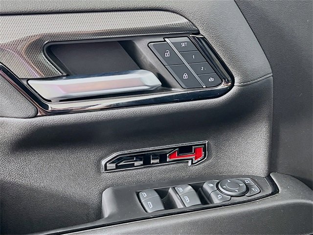 Used 2024 GMC Sierra 1500 AT4 w/ Technology Package image 9