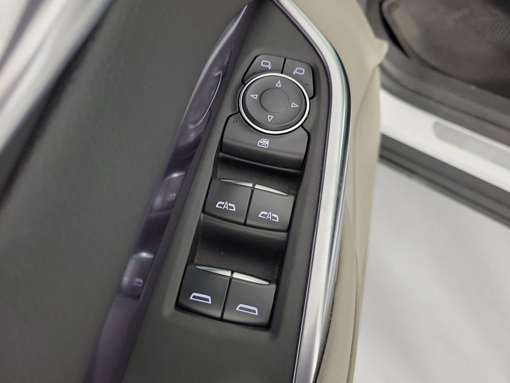 Certified 2023 Cadillac XT4 Luxury FWD image 20