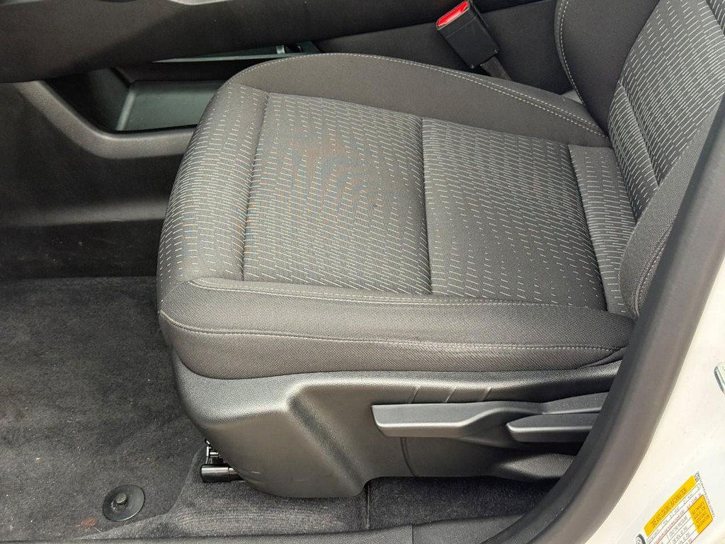 Used 2025 Chevrolet Equinox LT FWD image 18