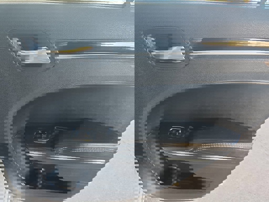 Used 2021 Chrysler 300 S image 20