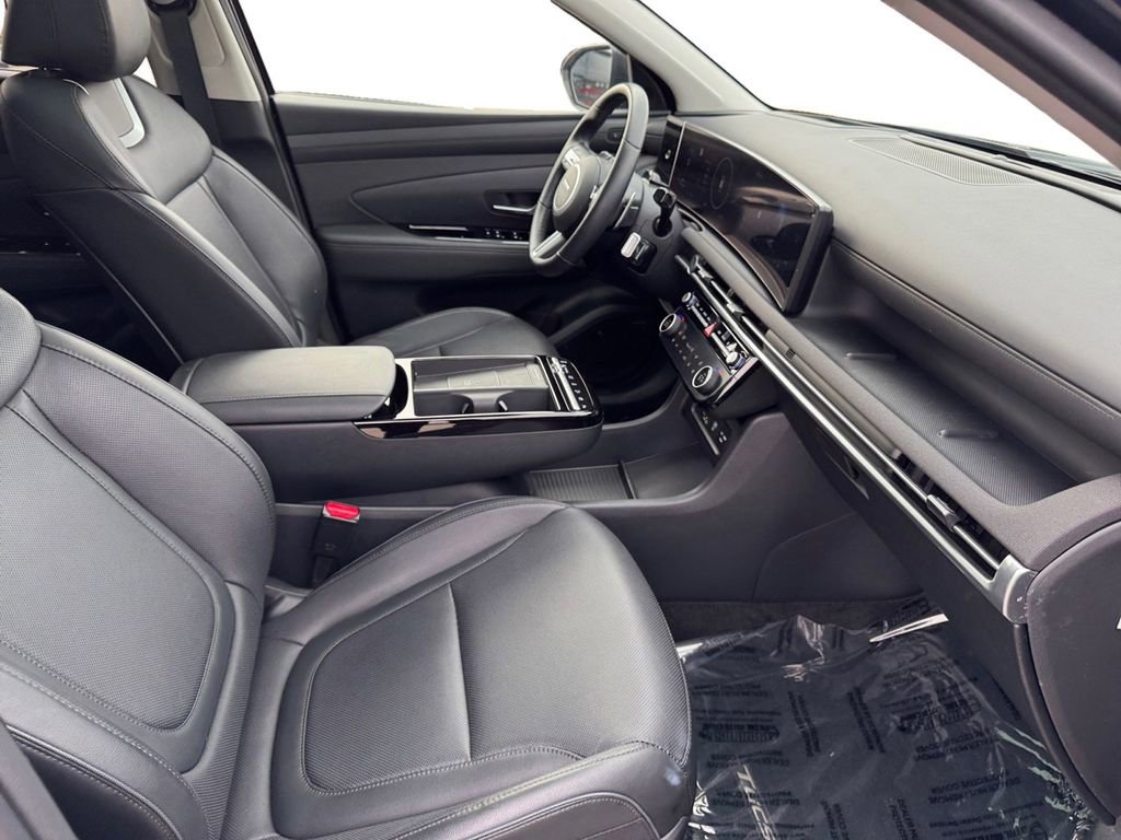 Certified 2025 Hyundai Tucson Limited image 15