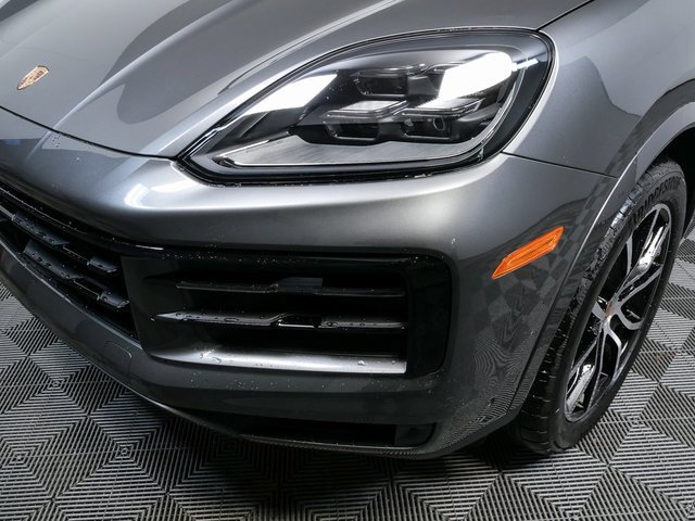 New 2026 Porsche Cayenne image 36