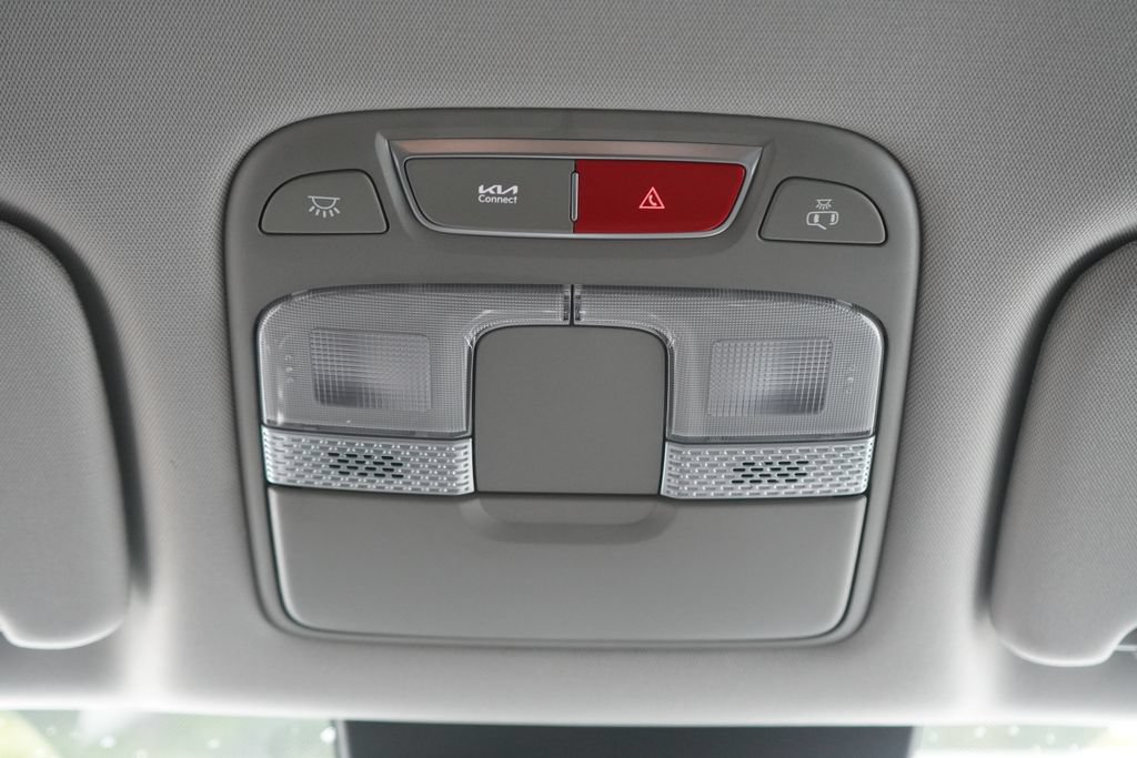 Used 2025 Kia Telluride LX FWD image 25
