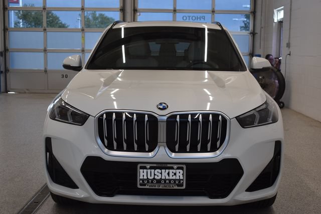 Used 2026 BMW X1 xDrive28i AWD/4WD image 3