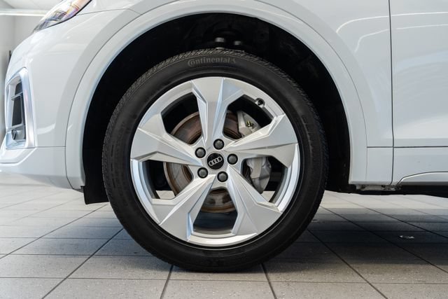 Used 2023 Audi Q5 2.0T Premium Plus w/ Premium Plus Package AWD/4WD image 7