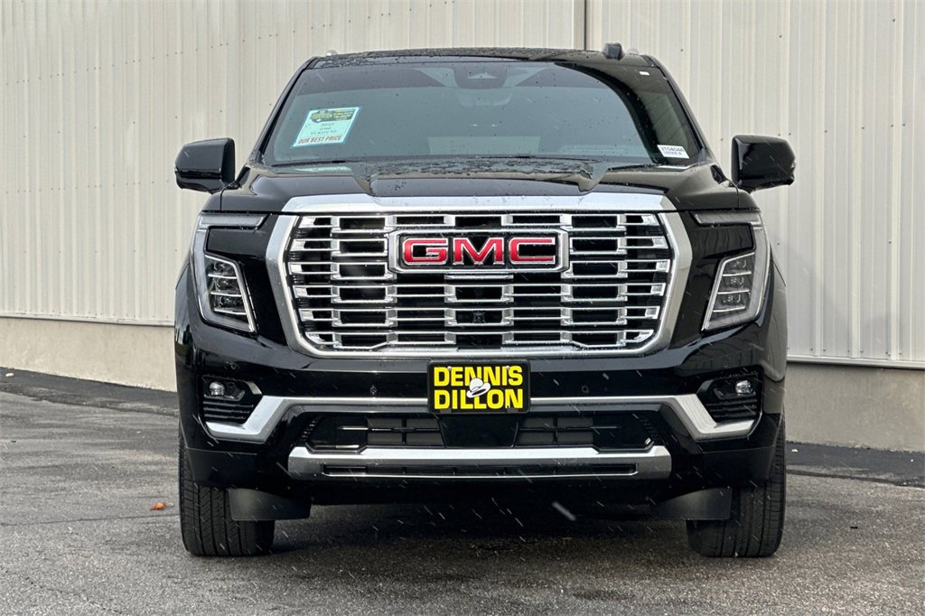 Used 2025 GMC Yukon XL Denali w/ Denali Reserve Package image 10