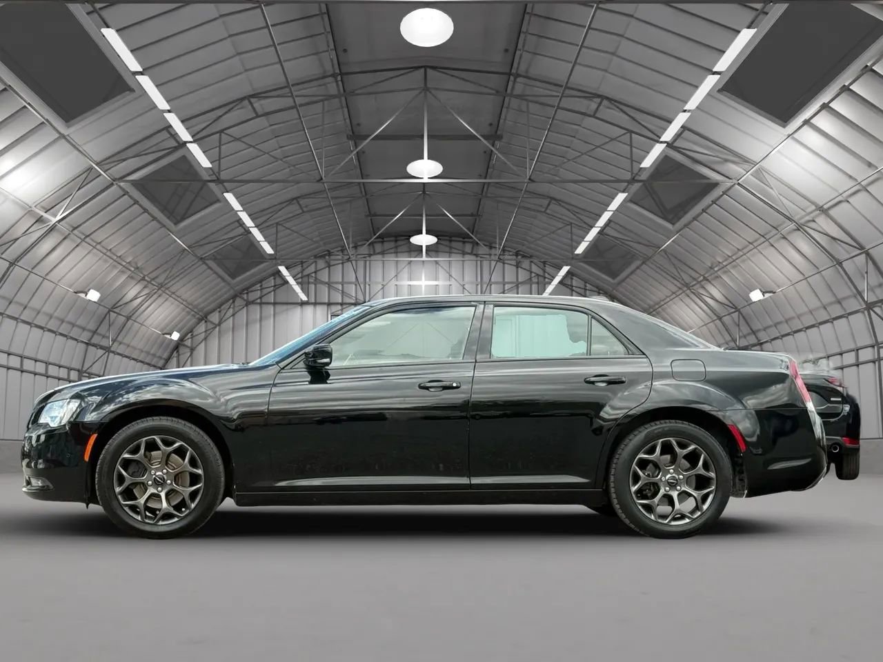 Used 2015 Chrysler 300 S w/ 300S Premium Group image 4