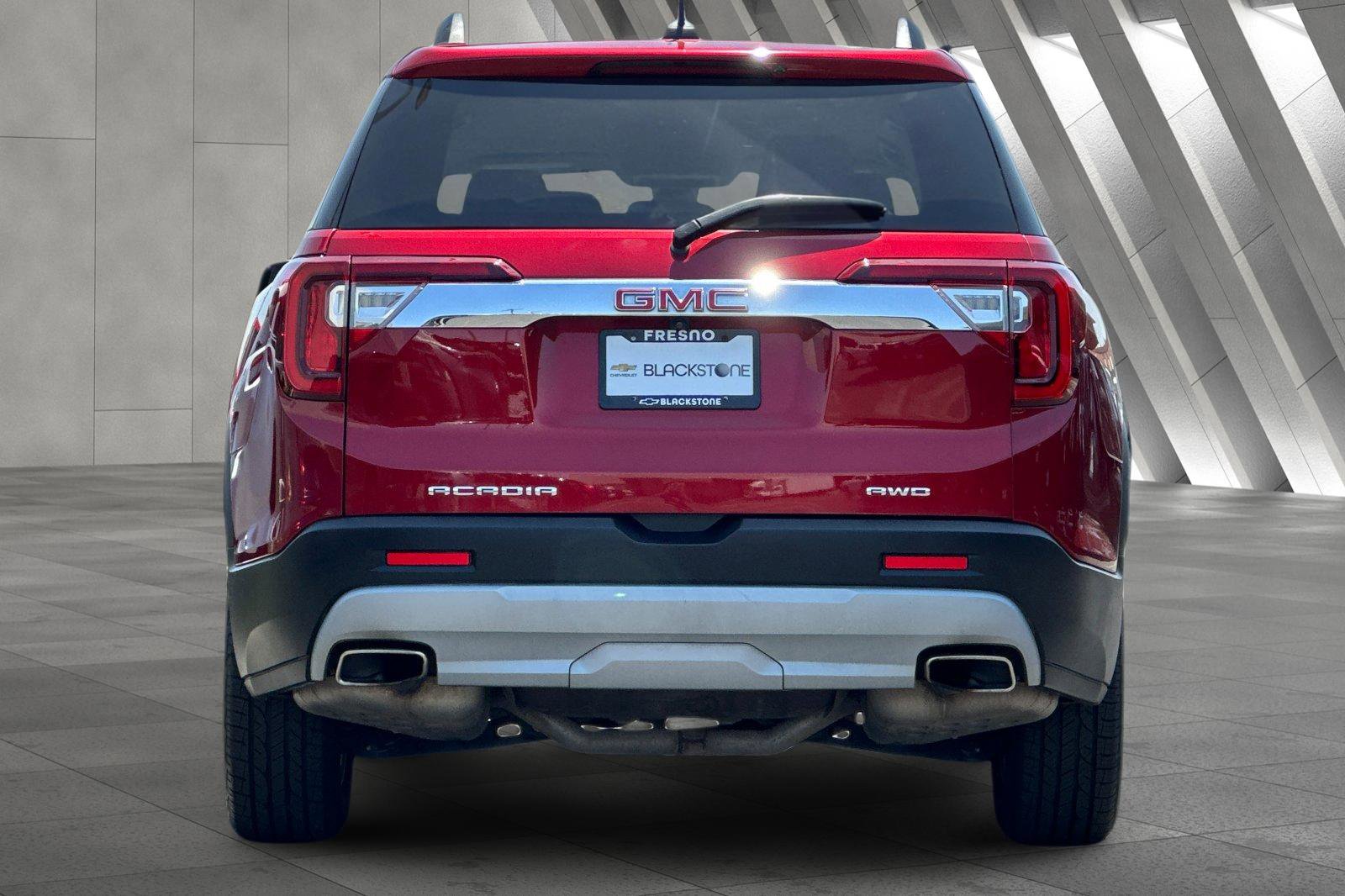 Certified 2023 GMC Acadia SLT image 5