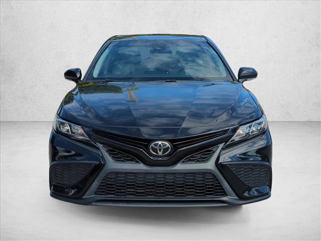 Certified 2022 Toyota Camry SE image 2