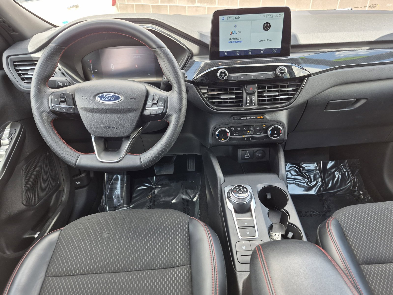 Used 2025 Ford Escape ST-Line image 18