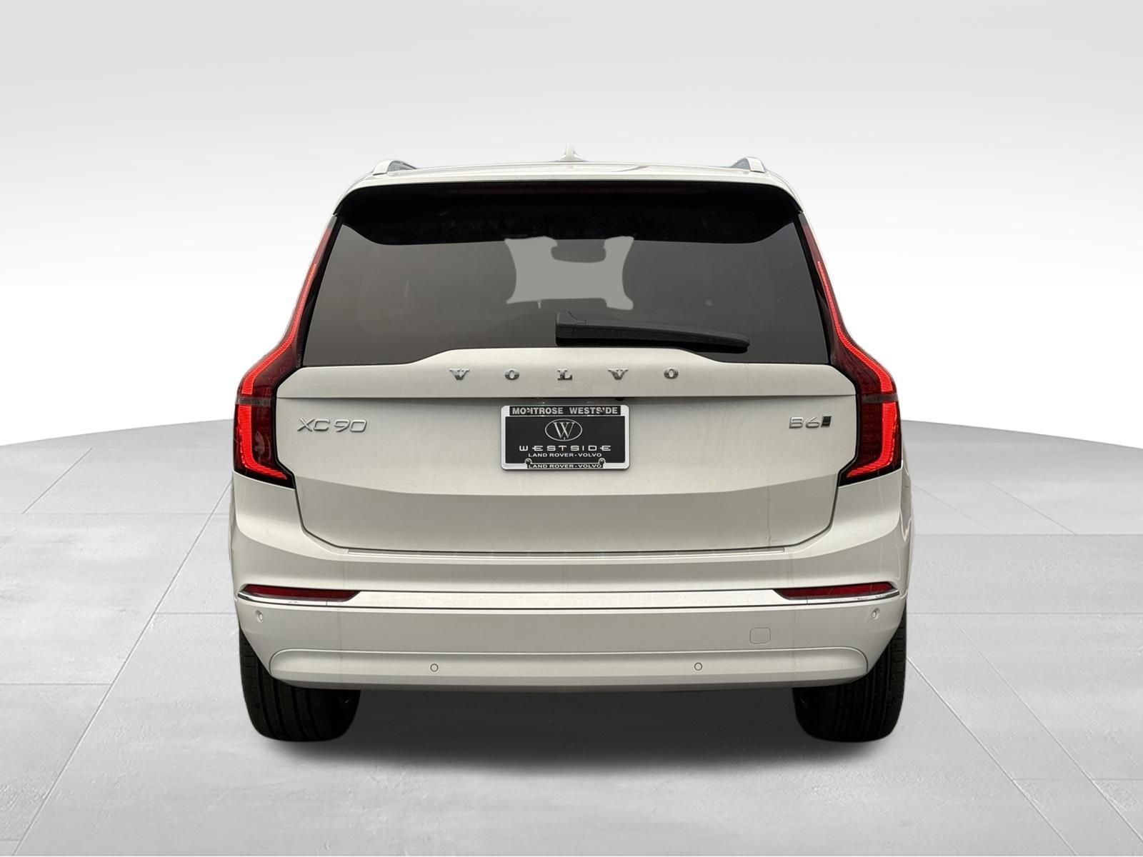 New 2026 Volvo XC90 B6 Plus w/ Protection Package Premier AWD/4WD image 4