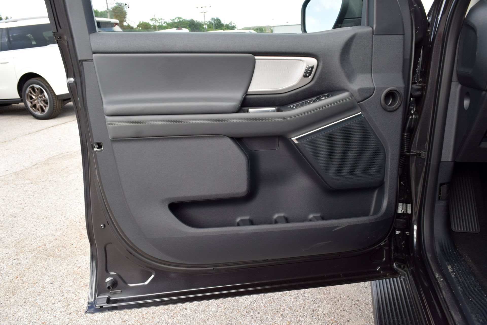 New 2026 Ford Expedition Active RWD image 17