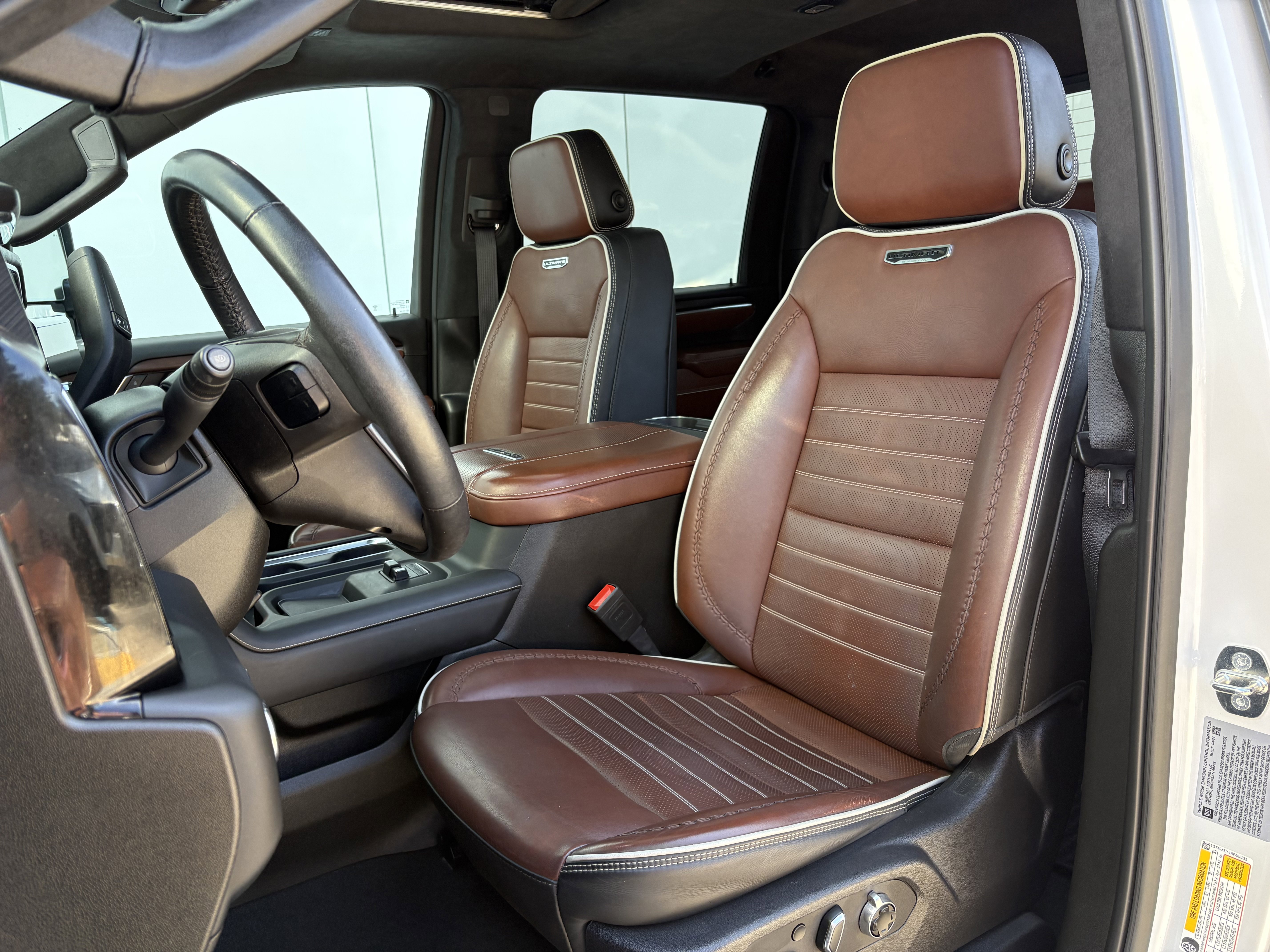 Used 2024 GMC Sierra 2500 Denali Ultimate w/ Max Trailering Package image 10